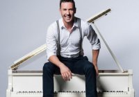 The Annie Lennox Story Michael Griffiths The Annie Lennox Story Michael Griffiths